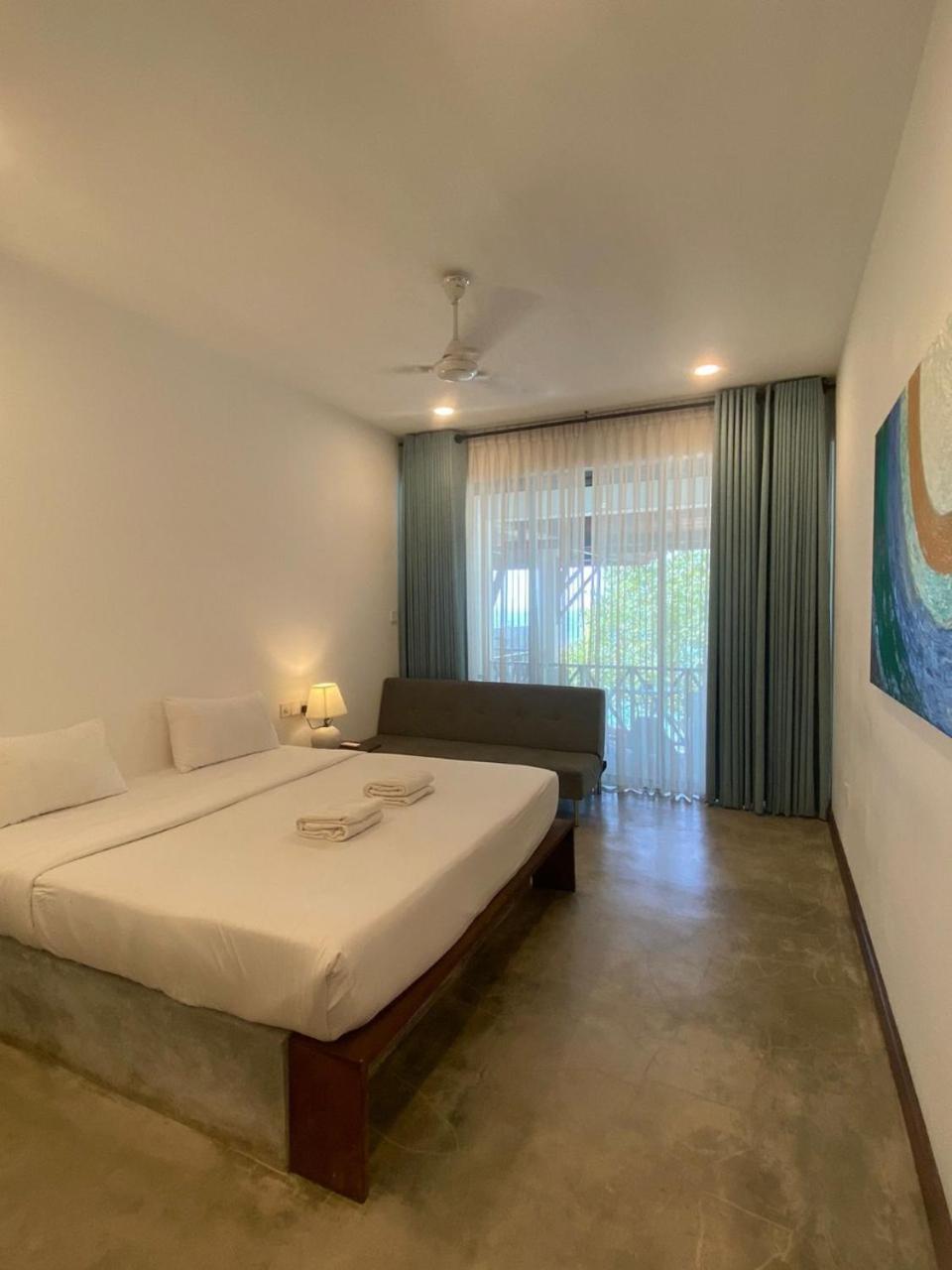 Sun N Sea Hotel Унаватуна Екстериор снимка